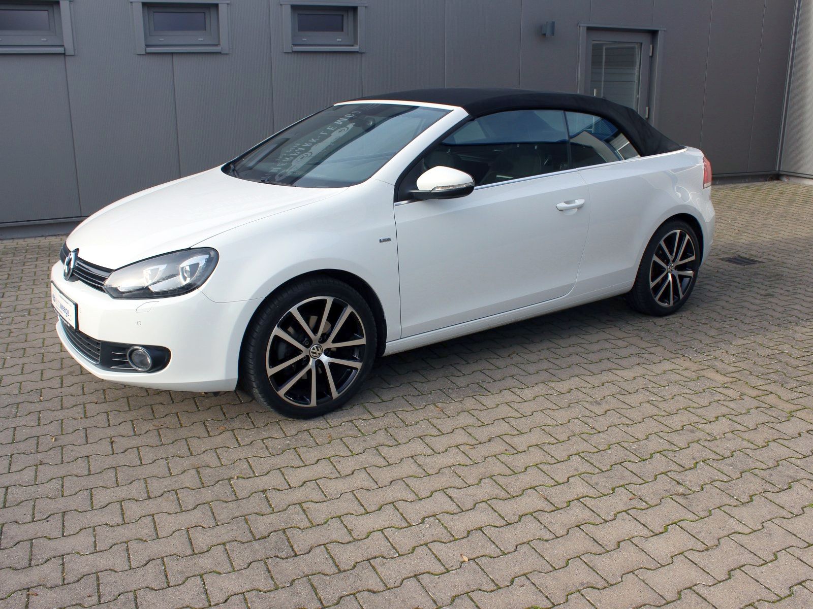 Fahrzeugabbildung Volkswagen Golf Cabriolet Cup 1,4 TSI
