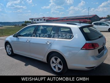 Volkswagen Golf - 6