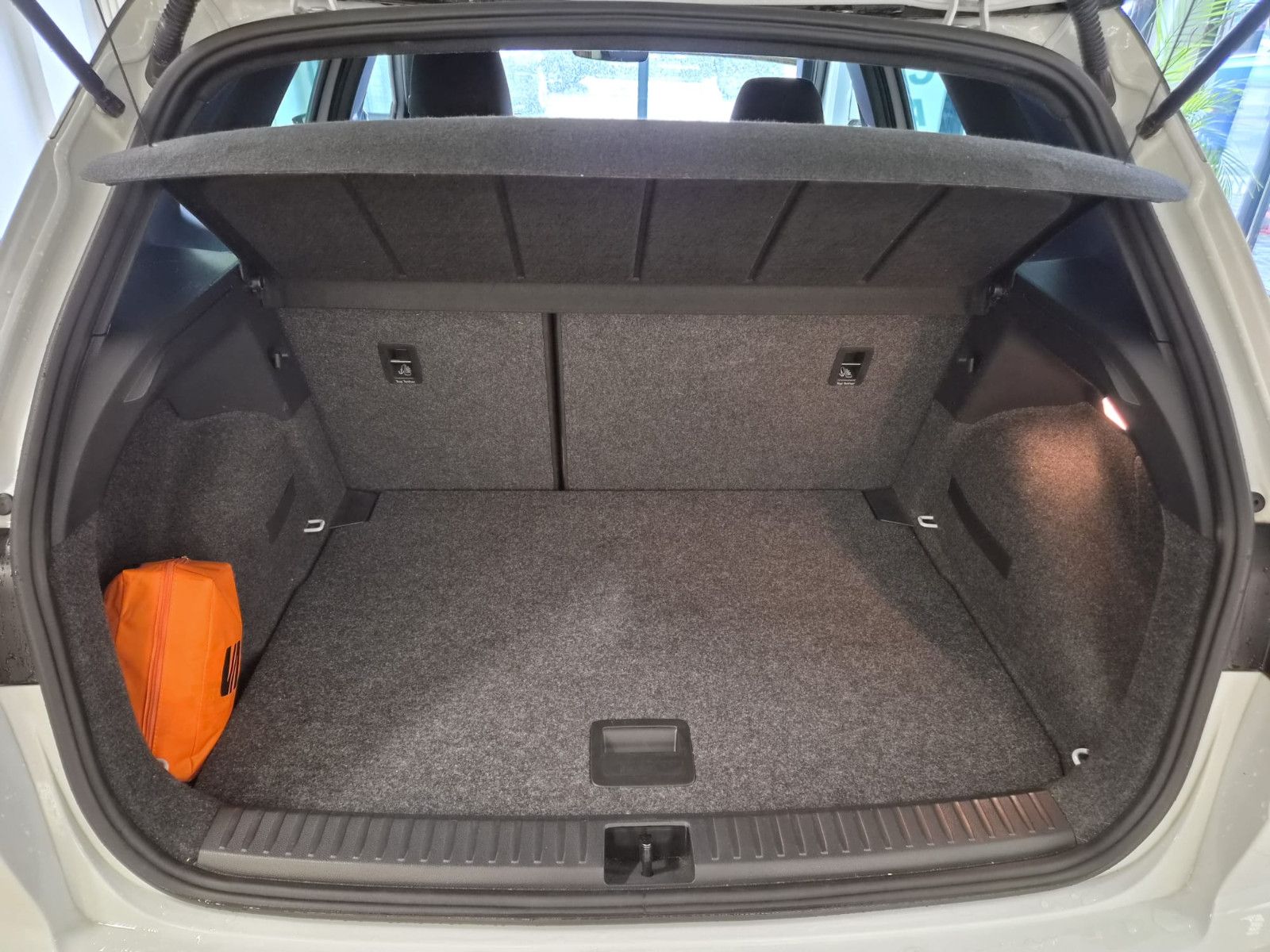 Fahrzeugabbildung SEAT Arona Xperience / KAMERA / CARPLAY/NAVI