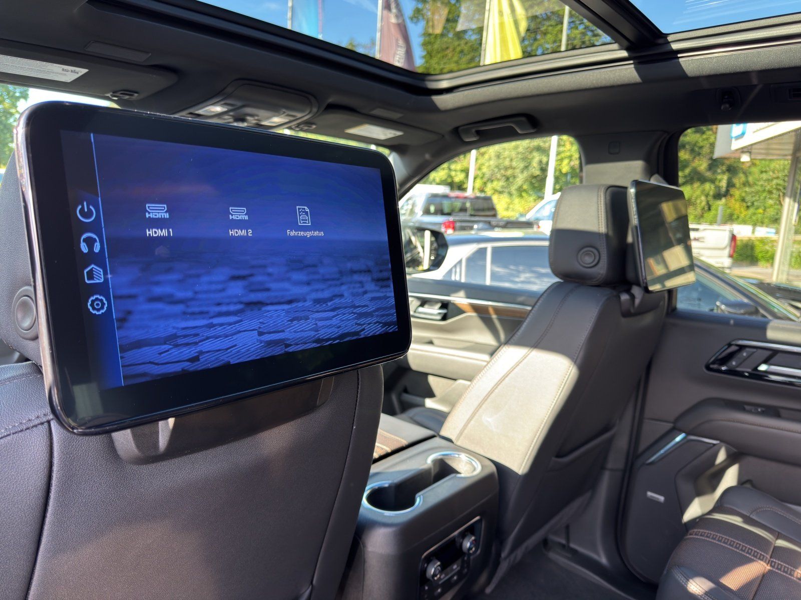 Fahrzeugabbildung Chevrolet Suburban High Country 6.2 MY25 PDC/TV/LED/AHK/