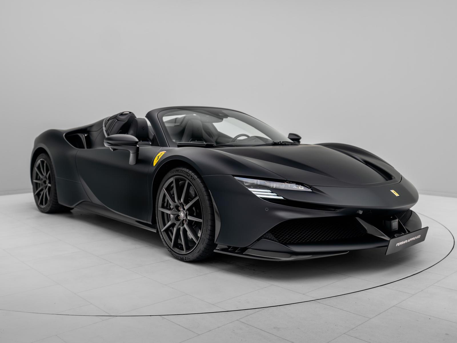 Ferrari SF90 Spider NERO OPACO - FERRARI HAMBURG