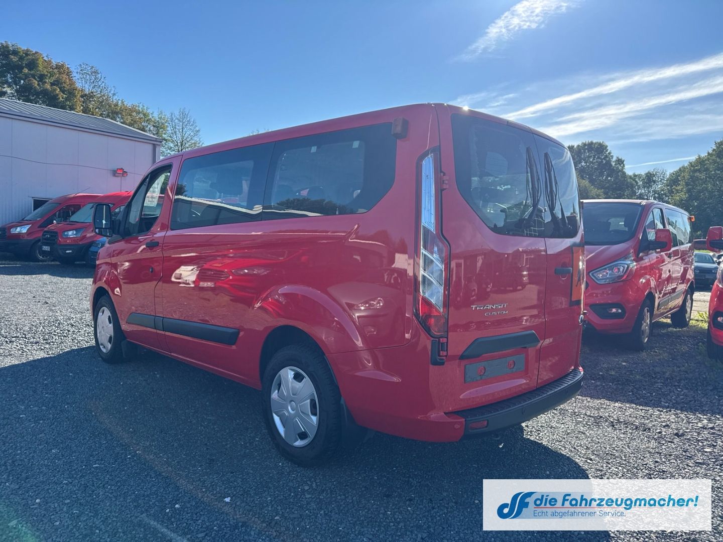 Fahrzeugabbildung Ford Transit Custom Tourneo 320 L1 Trend *EXPORT*4143