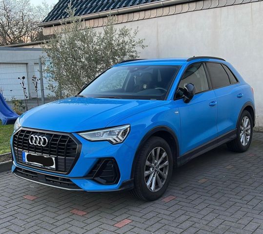 AUDI Q3 35 TFSI S line