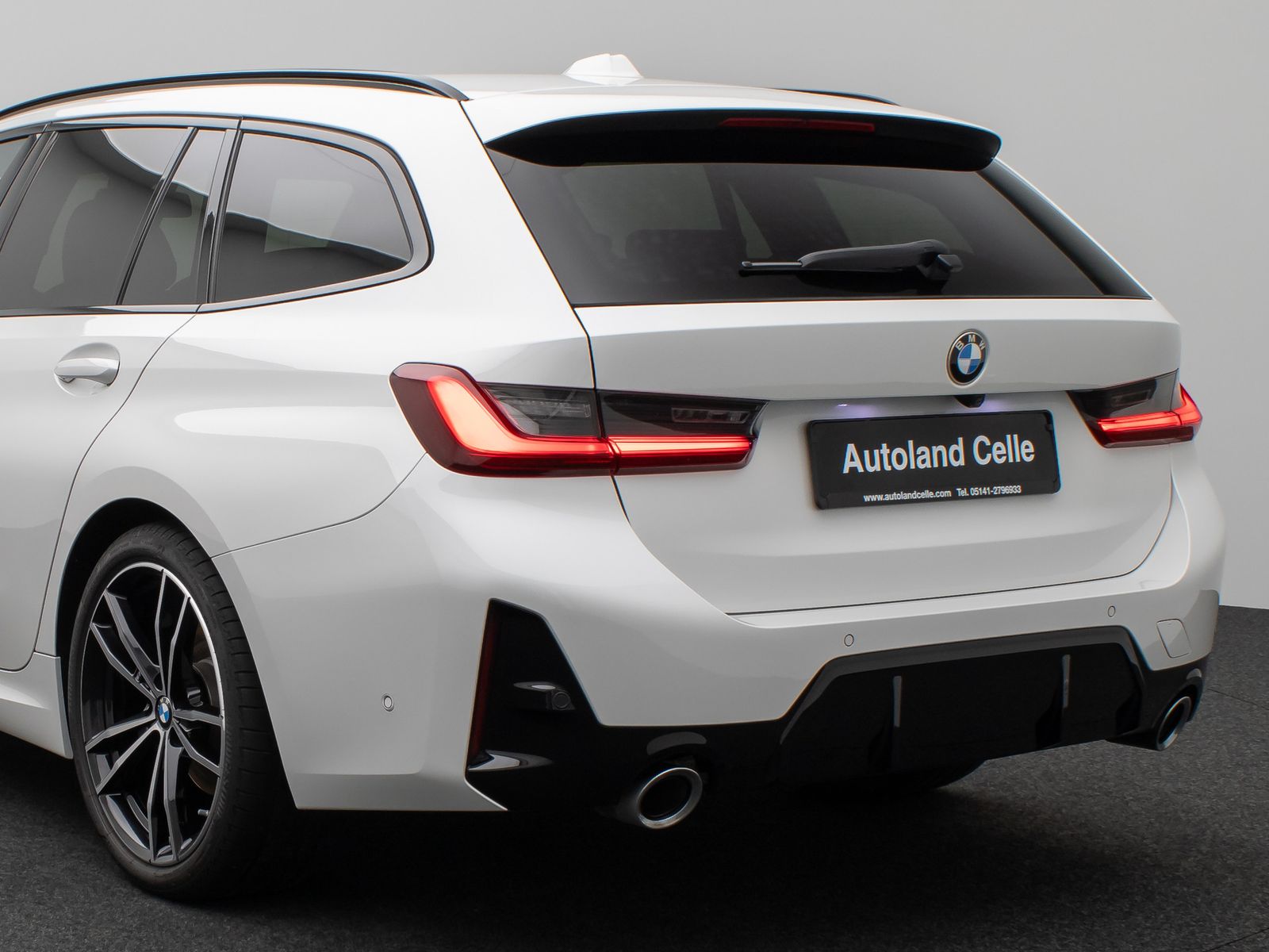 Fahrzeugabbildung BMW 320d  xD M Sport Kamera HUD DAB H/K Alarm 19Zoll