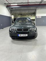 BMW X3 3.0d - - BMW X3 aus 2005 mit Diesel-Antrieb