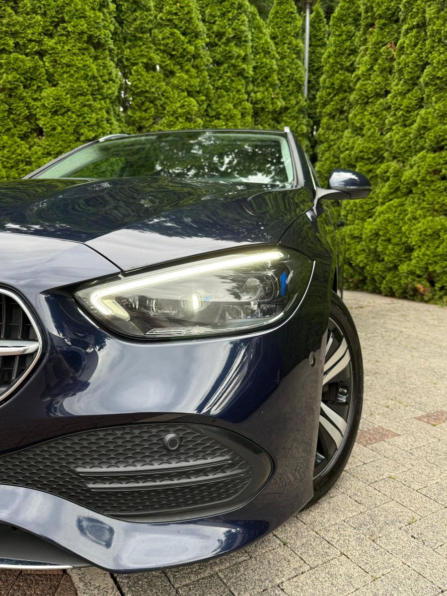 Fahrzeugabbildung Mercedes-Benz C 220 d T 9G Avantgarde LED+T-LEDER+KAM+MBUX+SHZ