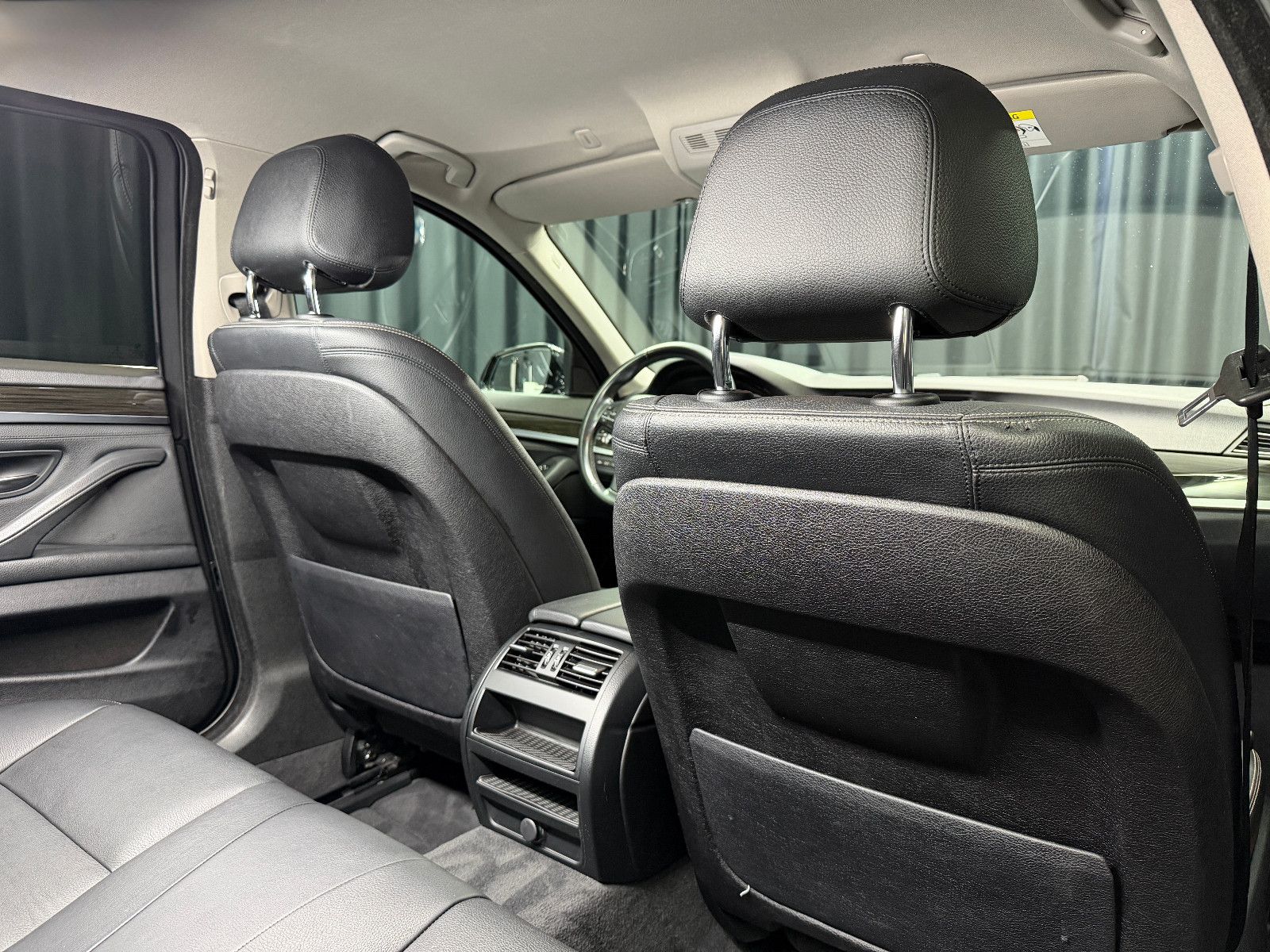 Fahrzeugabbildung BMW 535d Limousine|HuD|HIFI|STANDHZG|NAVI|LEDER