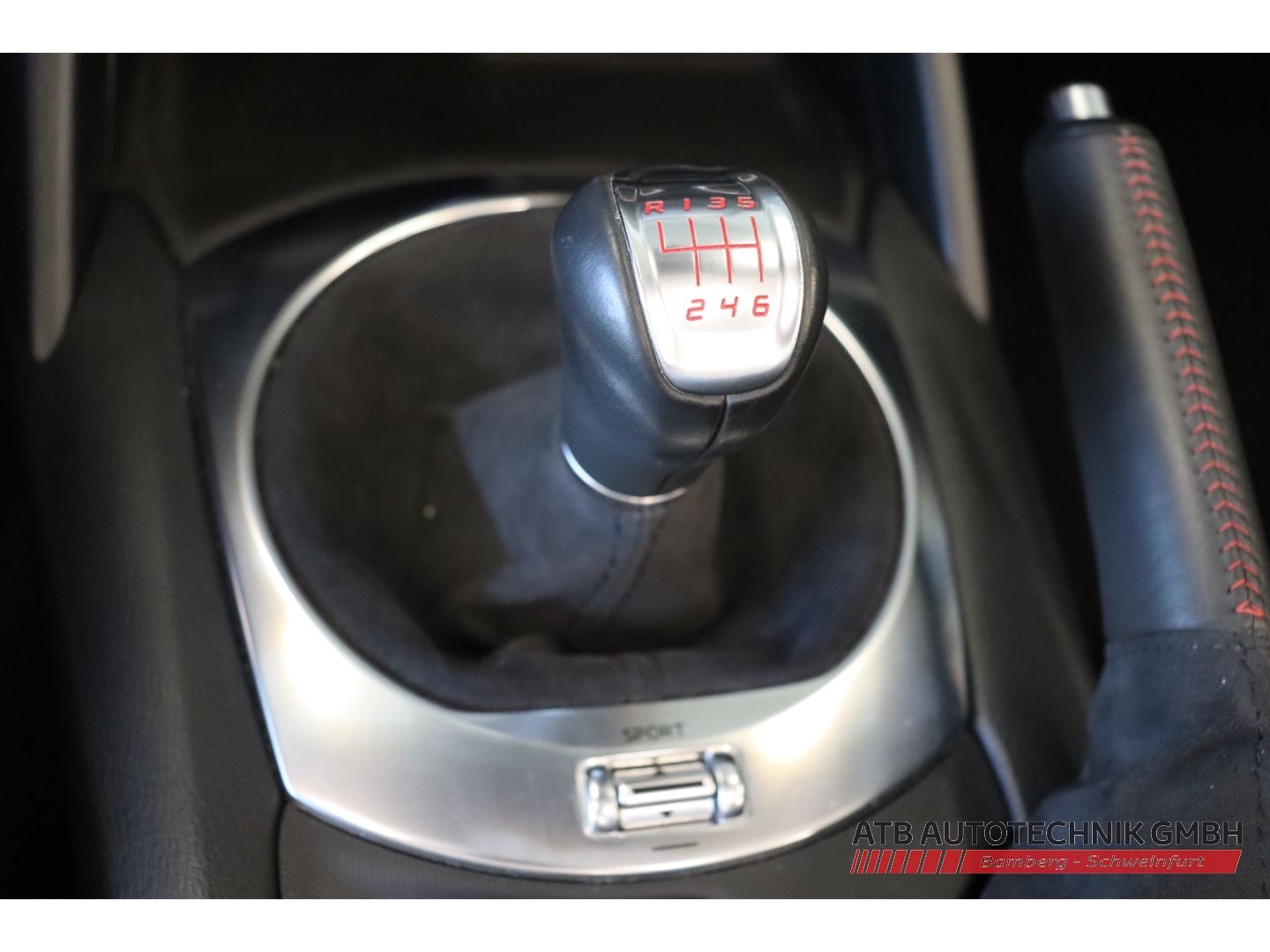 Fahrzeugabbildung Abarth 124 Spider 1.4 MultiAir Turbo Nr. 624 BOSE Faltd