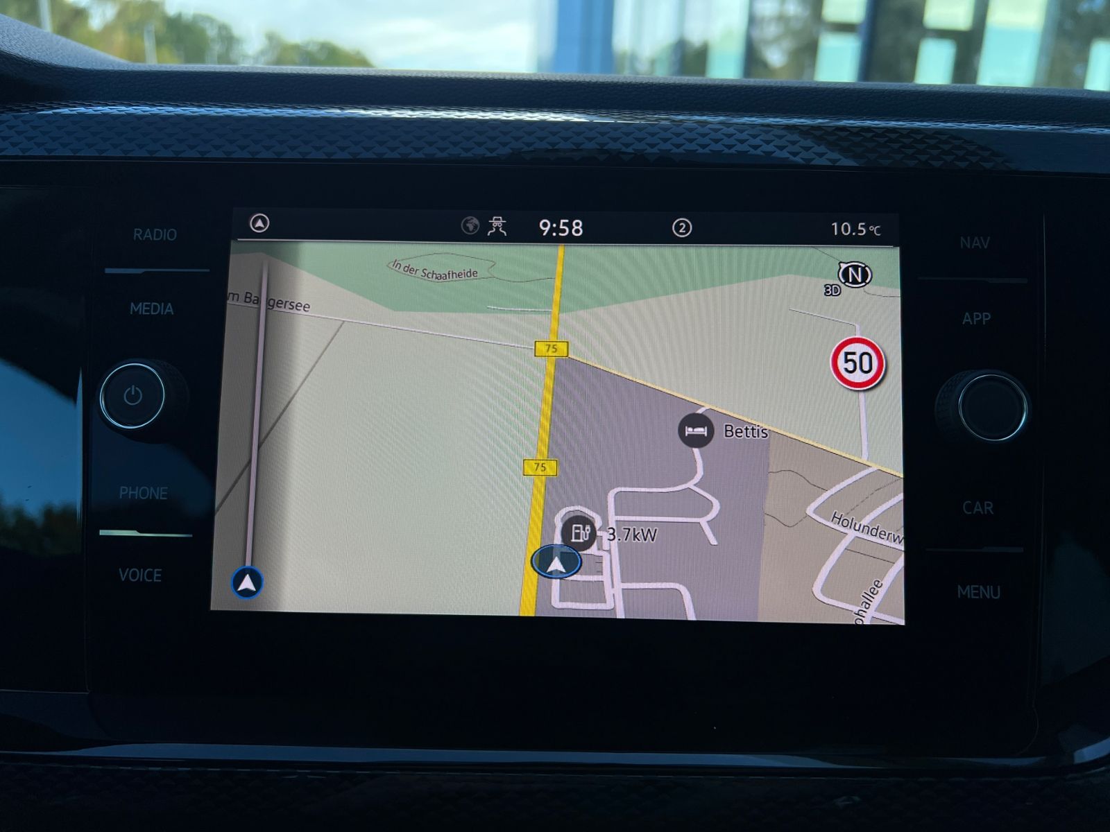 Fahrzeugabbildung Volkswagen Taigo Life 1,0 l TSI *IQ.Light, Navi, PDC, 16''-