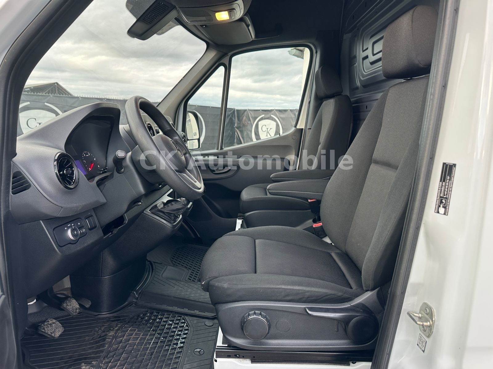 Fahrzeugabbildung Mercedes-Benz Sprinter III Kasten 315 CDI RWD Jumbo XXL H2/L5