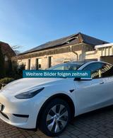 Tesla Model Y (RWD,SR) Garantie, top gepflegt - Tesla MODEL Y SR Gebrauchtwagen