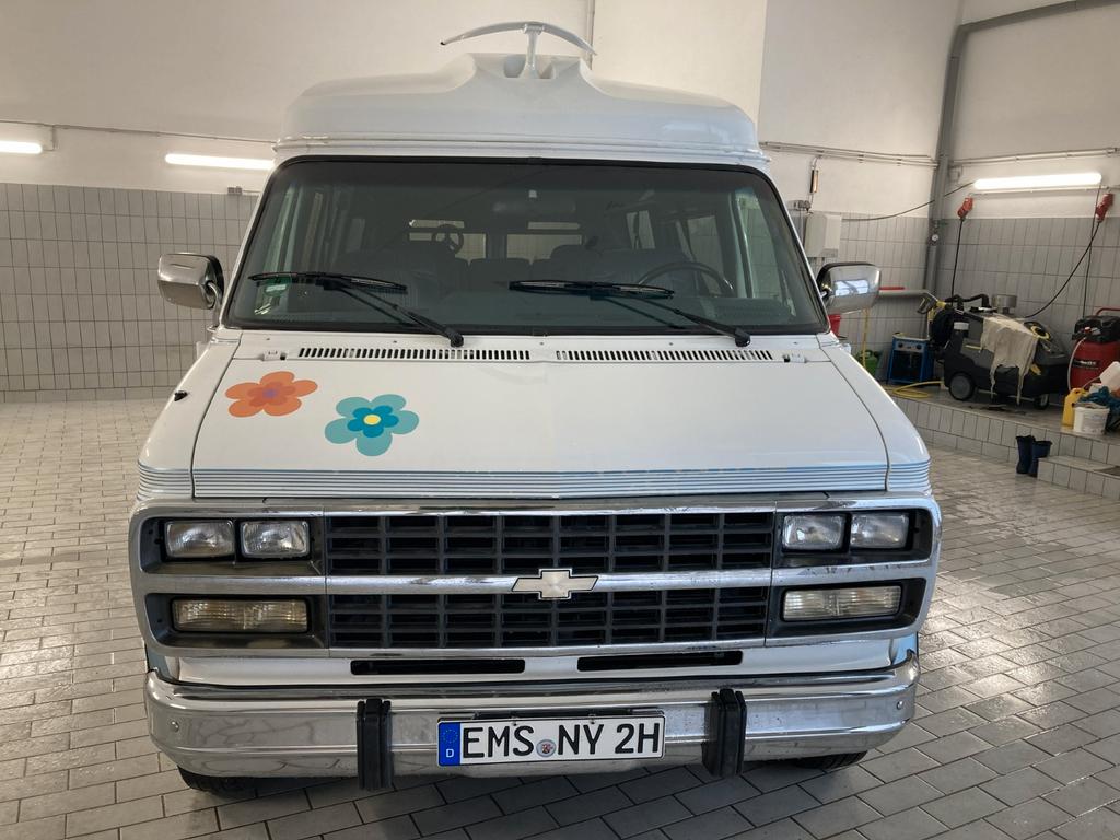 Chevrolet Chevy Van