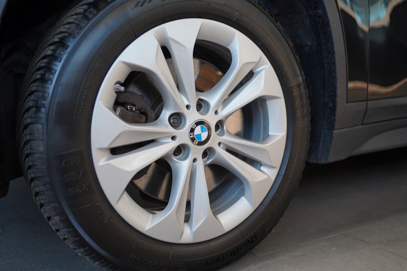 Fahrzeugabbildung BMW X1 20i Advantage +Navi+Parkassist+DrivingAssist+