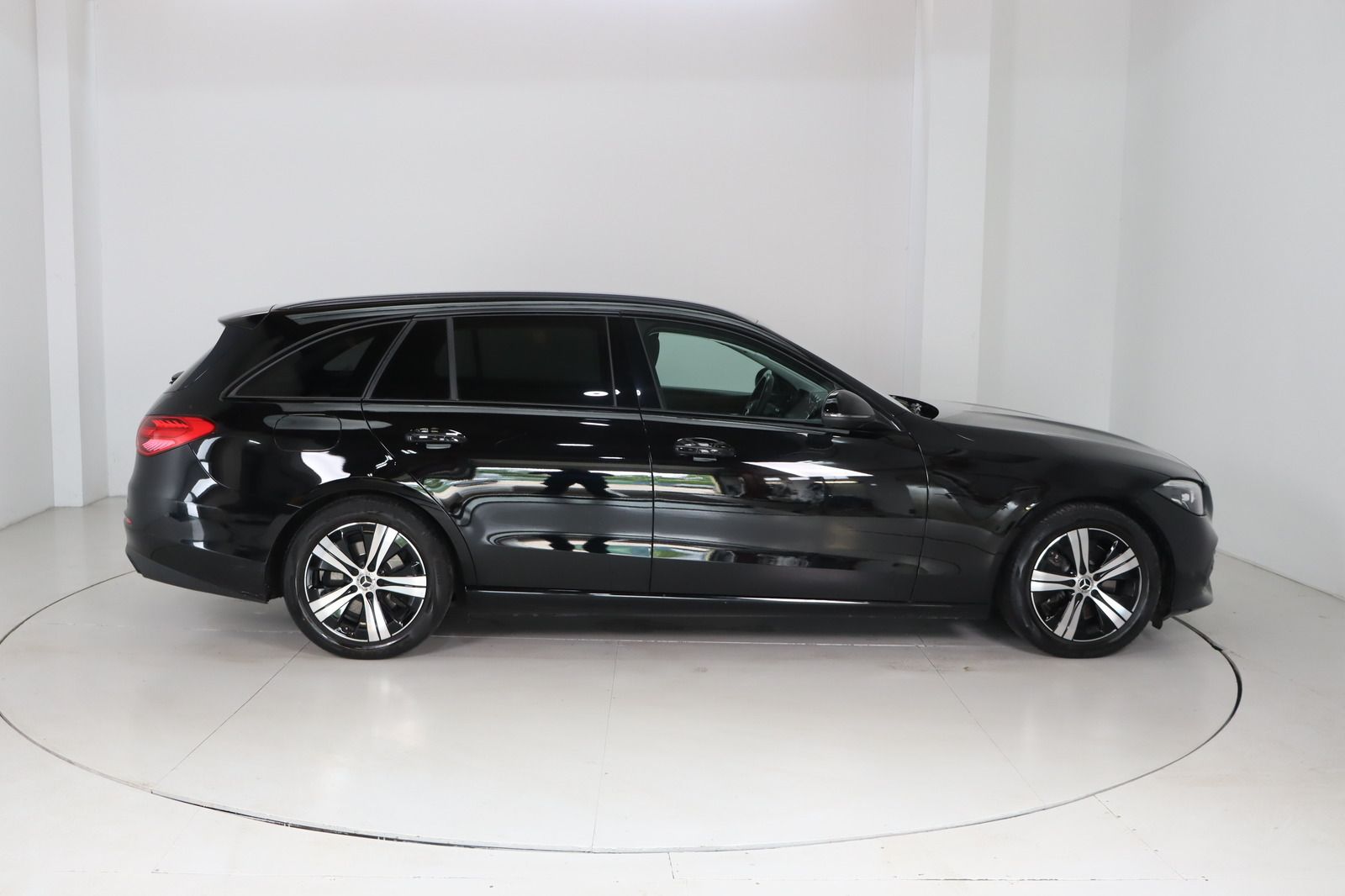 Fahrzeugabbildung Mercedes-Benz C 300 T d Avantgarde * Navi * LED * Sitzhzg.