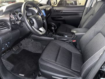 Toyota Hilux - 8