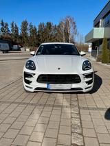 Porsche Macan GTS - Porsche Gebrauchtwagen in Augsburg