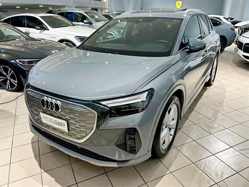 Audi Q4 50 e-tron quattro Business Advanced imagem 3