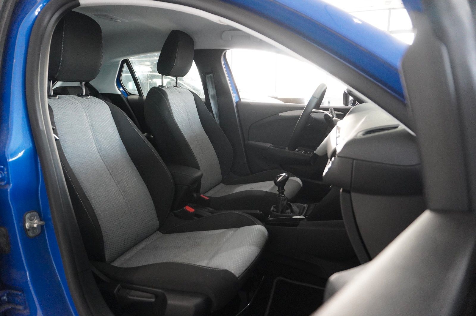 Fahrzeugabbildung Opel Corsa F 1.2 FACELIFT NAVI/LED/KAMERA/VIRTU./DAB+