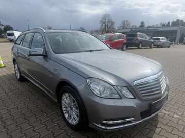 Mercedes E 200 - 4