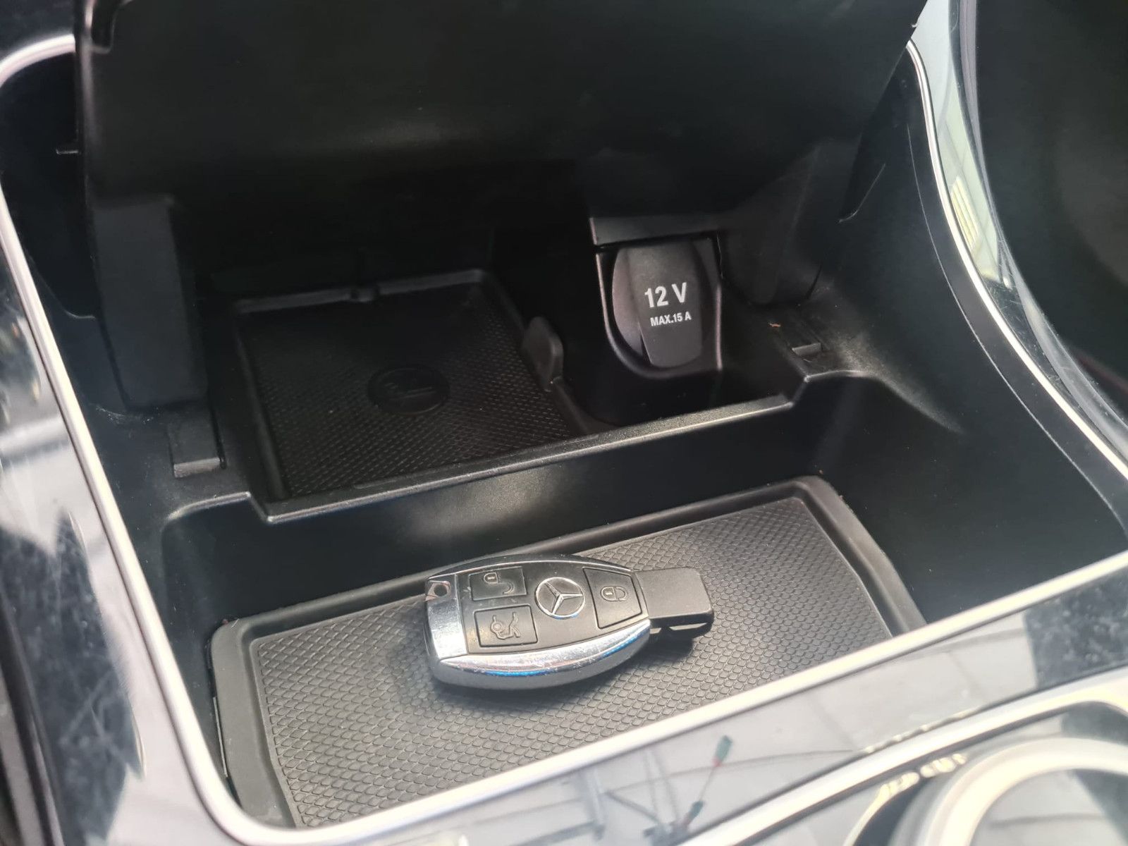 Fahrzeugabbildung Mercedes-Benz C 43 AMG T-Modell / 1. Hand / Insp n / SH bei MB