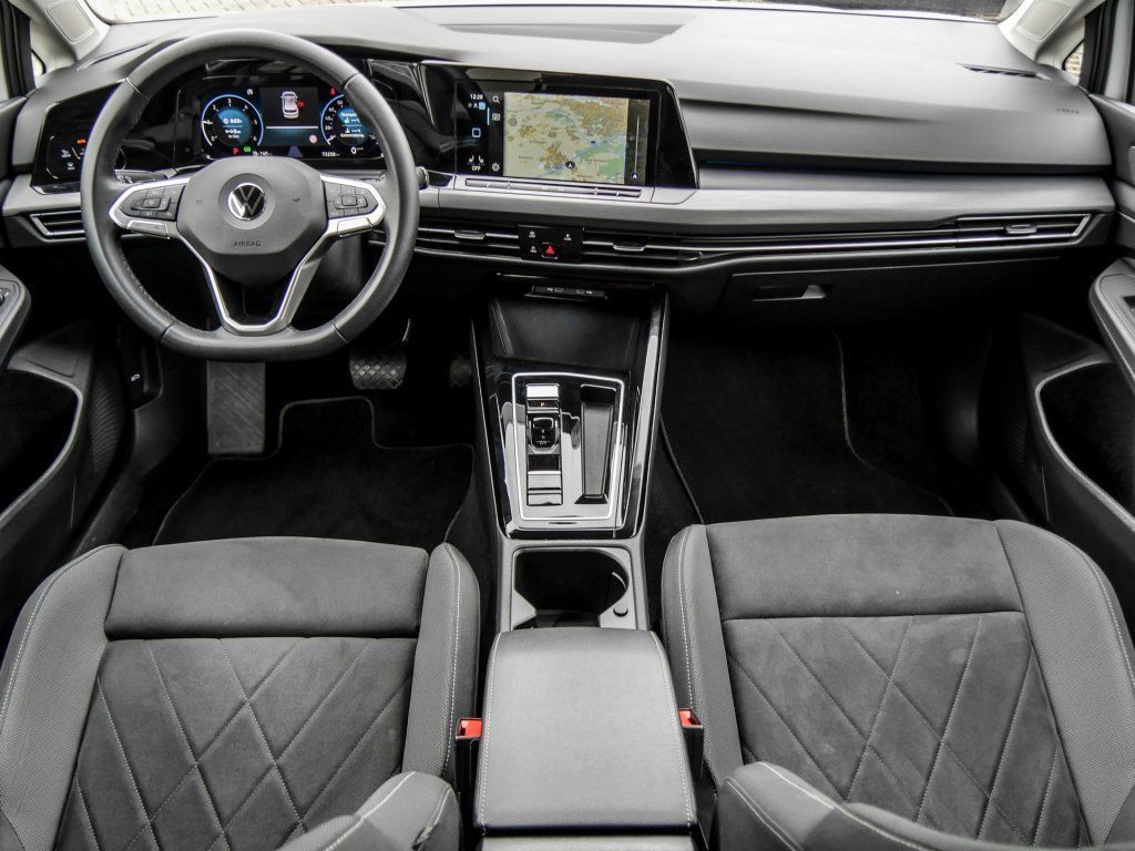 Volkswagen Golf VIII 2.0 TDI DSG Style Navi LED ACC DigCock foto 5