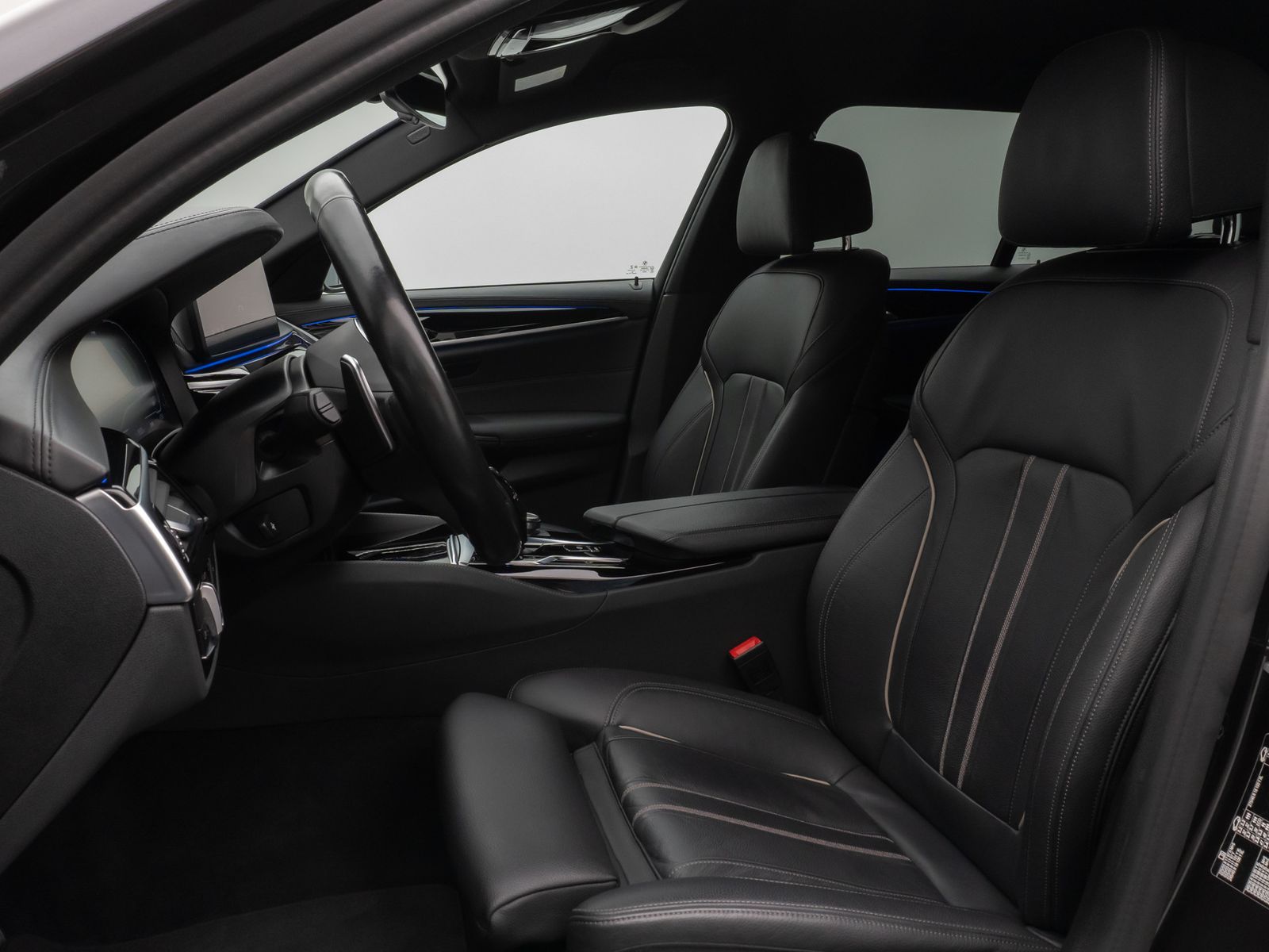 Fahrzeugabbildung BMW 520i M Sport Kamera DAB AHK Alarm Komfort 19Zoll