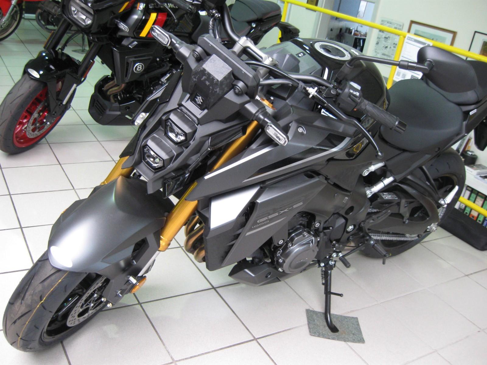 Suzuki GSX-S 1000 Power Edition