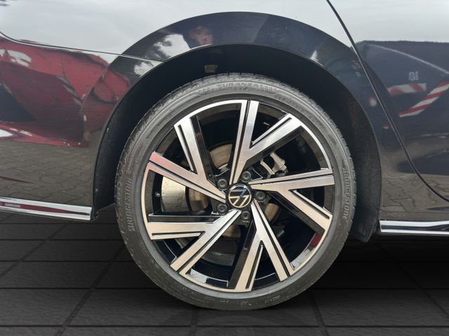 Golf 1.5 eTSI R-Line 96 kW DSG AHZV Black Style 
