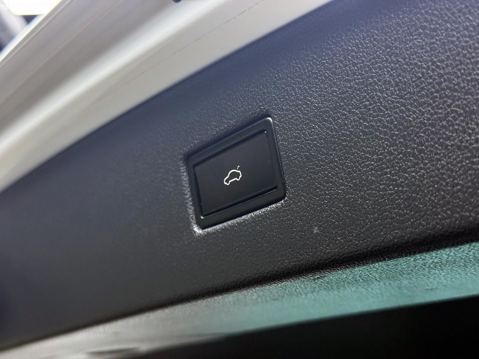 Fahrzeugabbildung Volkswagen 2.0 TSI*STANDHEIZUNG*AHK*4MOTION*LED*RCAM*DSG