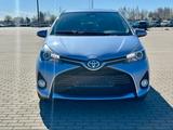 Toyota Yaris 1,5-l-VVT-i Hybrid CVT - - Toyota Yaris: Von Privat