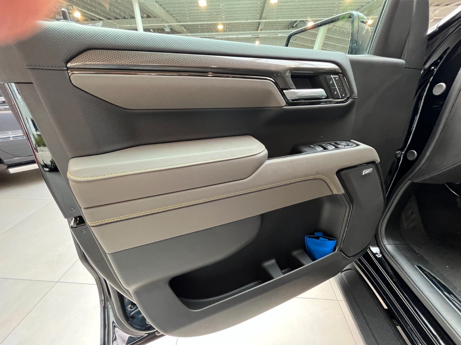 Fahrzeugabbildung Chevrolet Silverado ZR2 V8 6.2*Head-Up*360°*Offroad*AHK