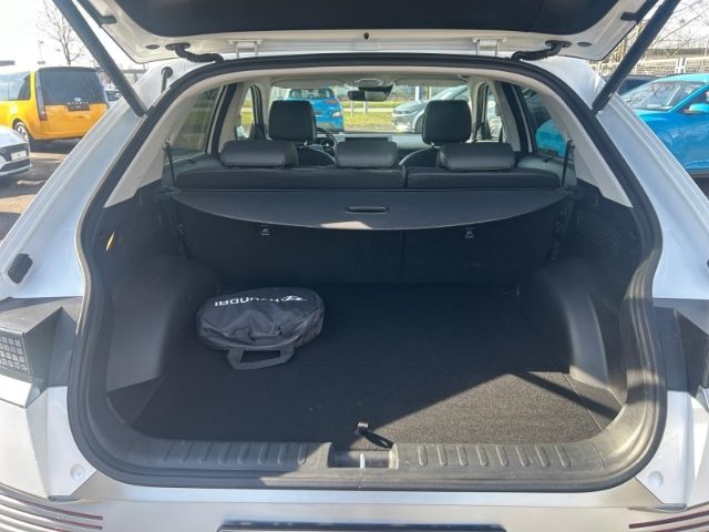 Fahrzeugabbildung Hyundai IONIQ 5 Uniq Elektro 4WD HUD El. Fondsitzverst.