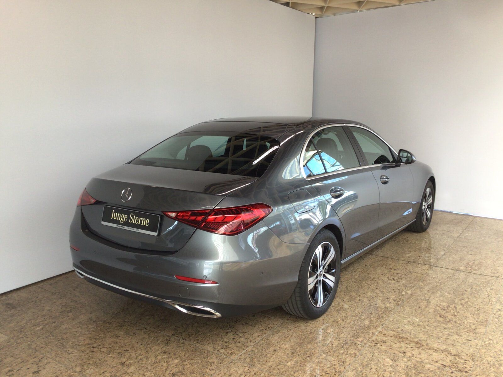 Mercedes-Benz C 220 d AVANTGARDE Advanced Totw MBUX CAR PLAY foto 4