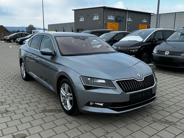 Skoda Superb Lim. Ambition 4x4 DSG/XENON/KAMERA/NAVI