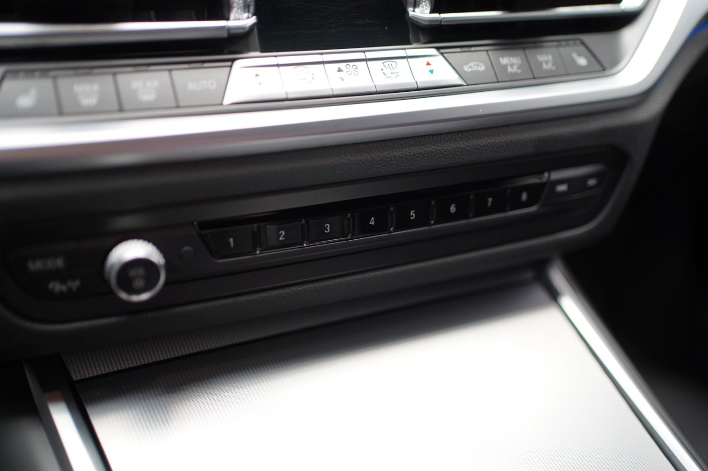 Fahrzeugabbildung BMW 320d xDrive M-Sport +LiCoPro+Parking Assistant+