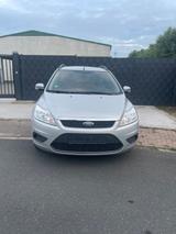 Ford Focus 1,6 Style+ Turnier Style+ - Ford Focus aus 2010: 1.6