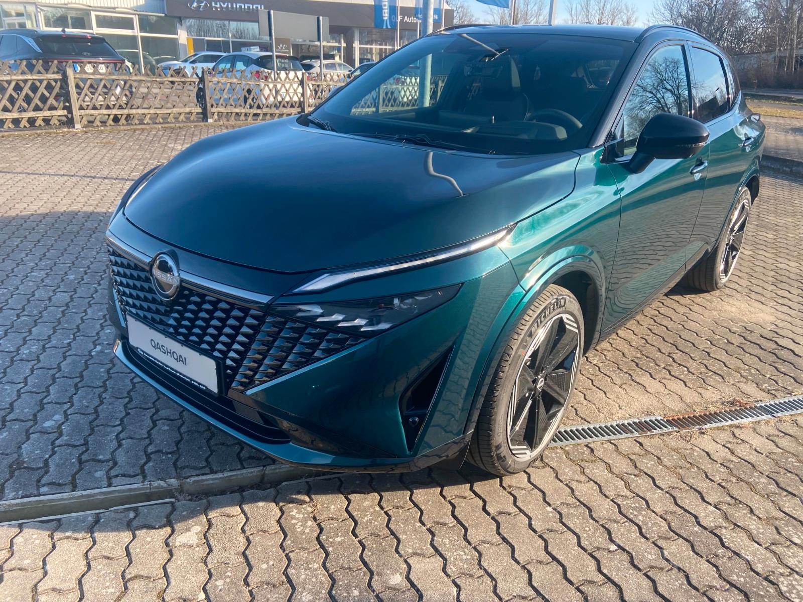 Nissan Qashqai N-Design HUD Panorama Xtronik