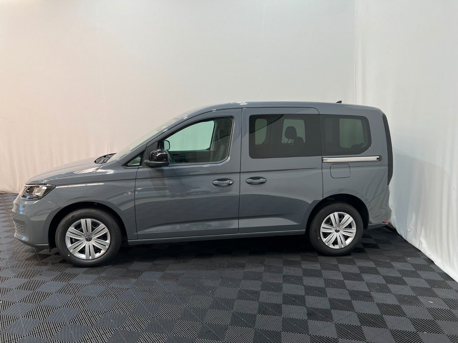 Fahrzeugabbildung Volkswagen Caddy 1.5 TSI /DSG/ACC/PDCh./Winterpaket