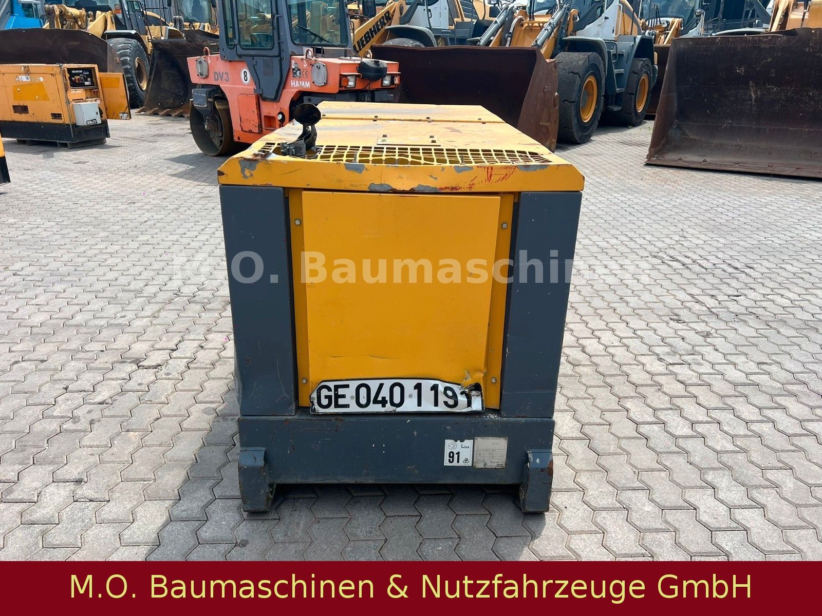 Fahrzeugabbildung Atlas Copco QAS 40 / 40 KVA / Stromgenerator /