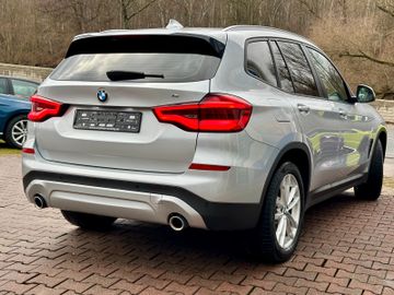 Bild 5 BMW X3 Baureihe X3 xDrive 20 d Advantage