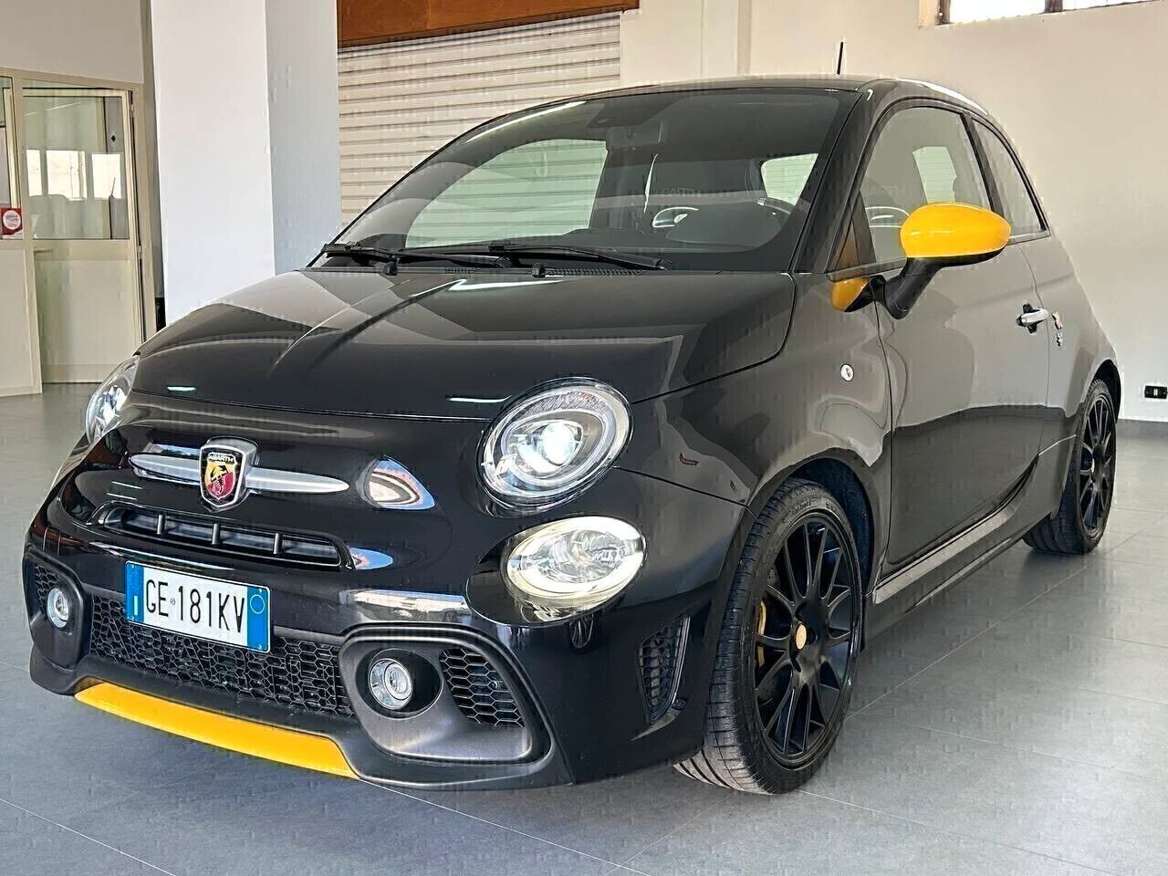 Abarth 595 1.4 Turbo T-Jet PISTA 165 CV imagem 3