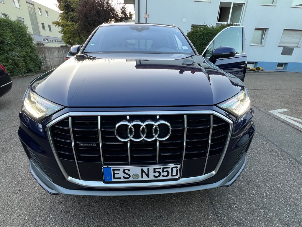 Image of Audi Q7