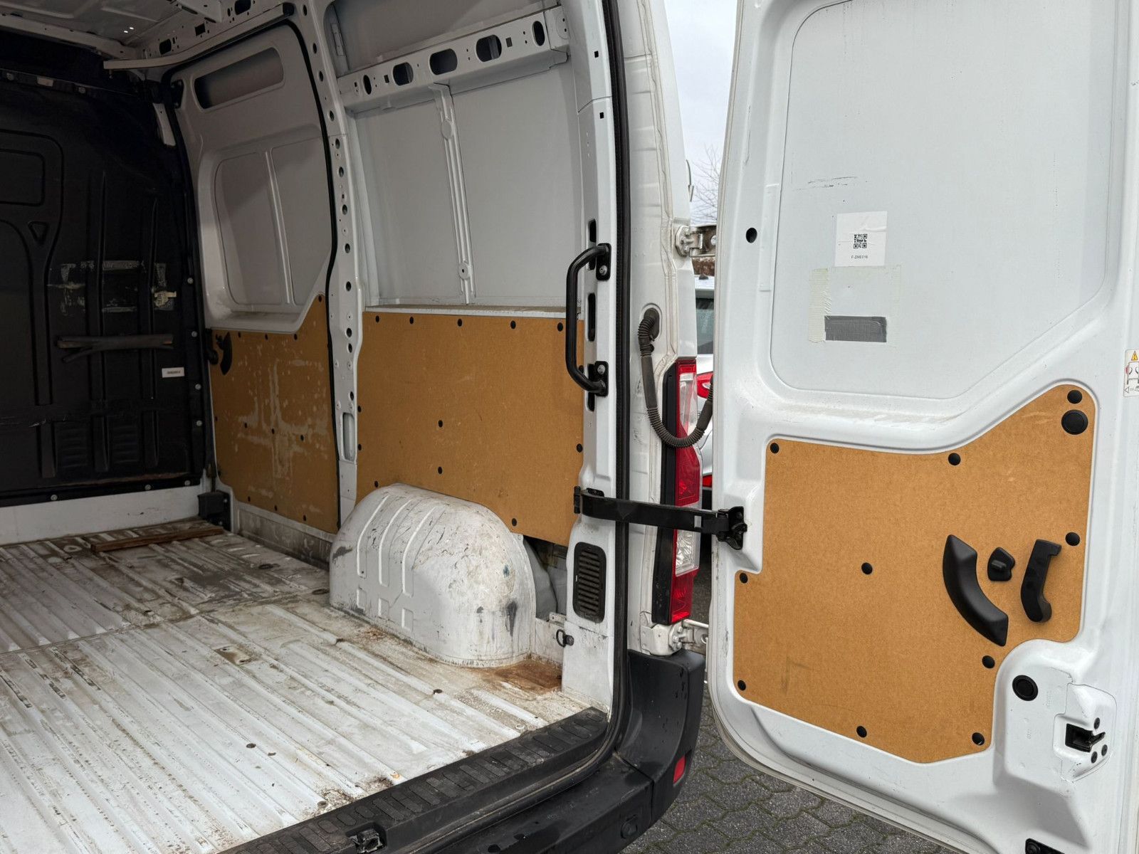 Fahrzeugabbildung Renault Master III Kasten L1H2HKa 3,5t/1.HAND/SCHECKHEFT