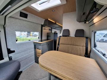 HYMER  ERIBA  HYMERCAR Redwood 600 Explorer Backrack Lithium Dieselhzg.