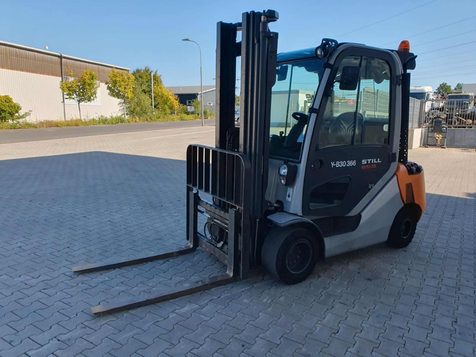 Fahrzeugabbildung Still RX70-35 / Triplex: 4.80m / nur 2.876h! / Klima