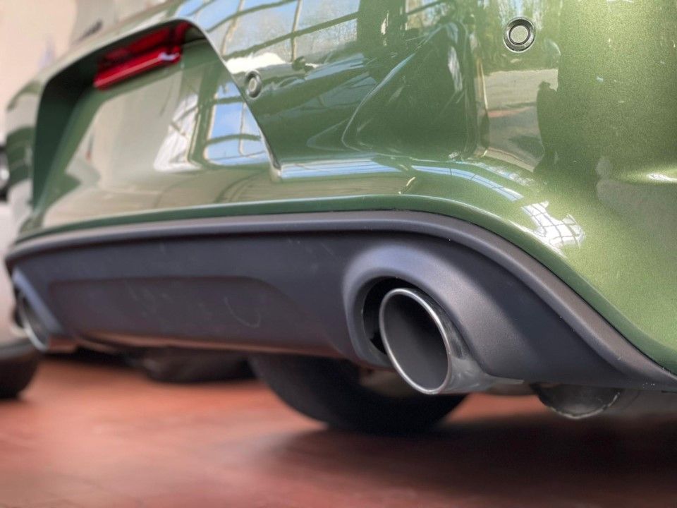 Fahrzeugabbildung Dodge Charger 2020er 6.4 SRT Scatpack Schiebedach