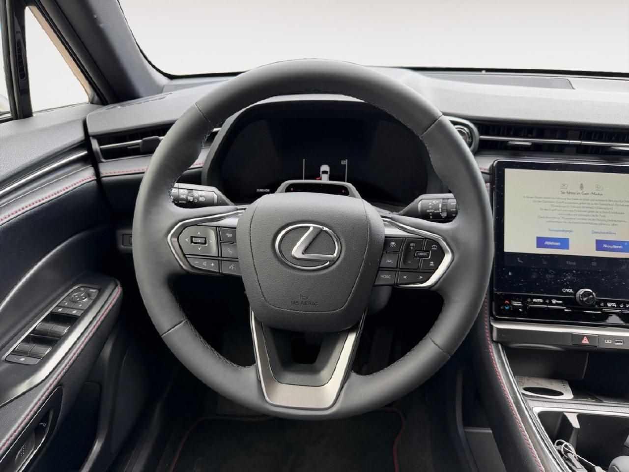Fahrzeugabbildung Lexus LBX E-Four Emotion
