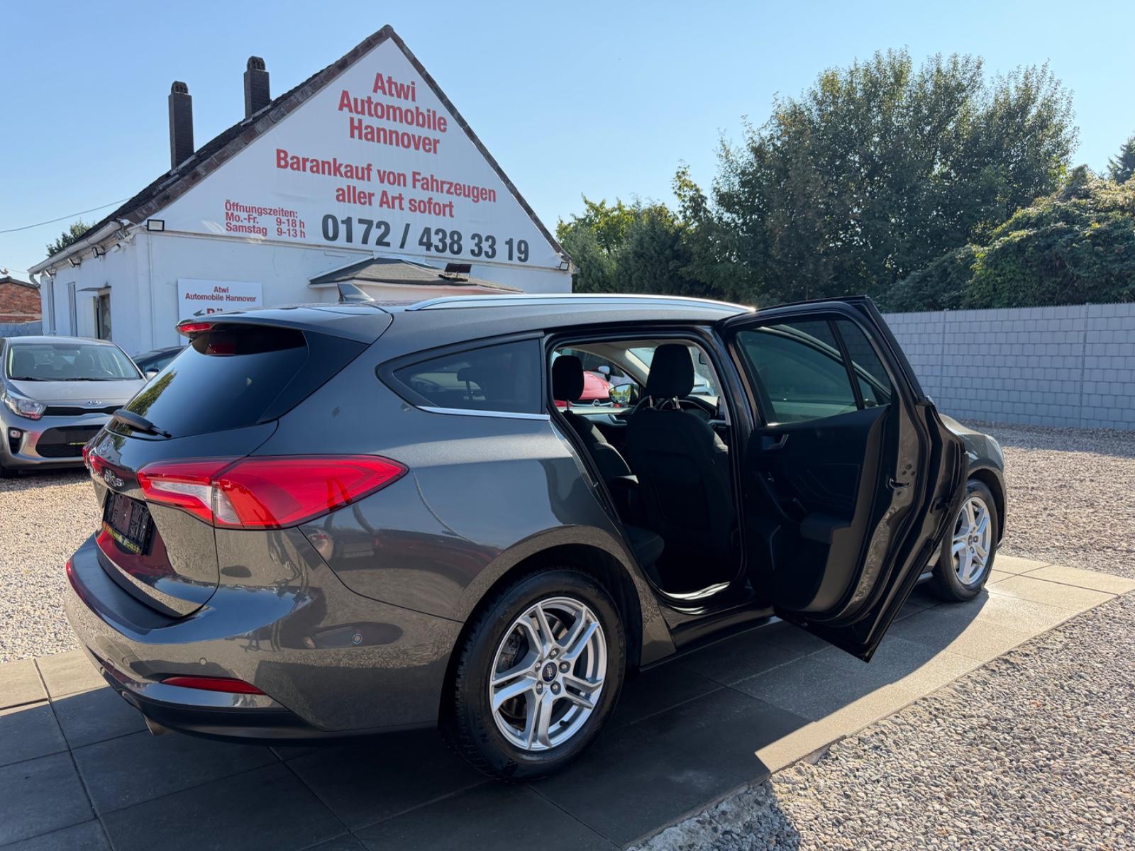 Ford Focus Turnier Cool & Connect Sport Lenkrad