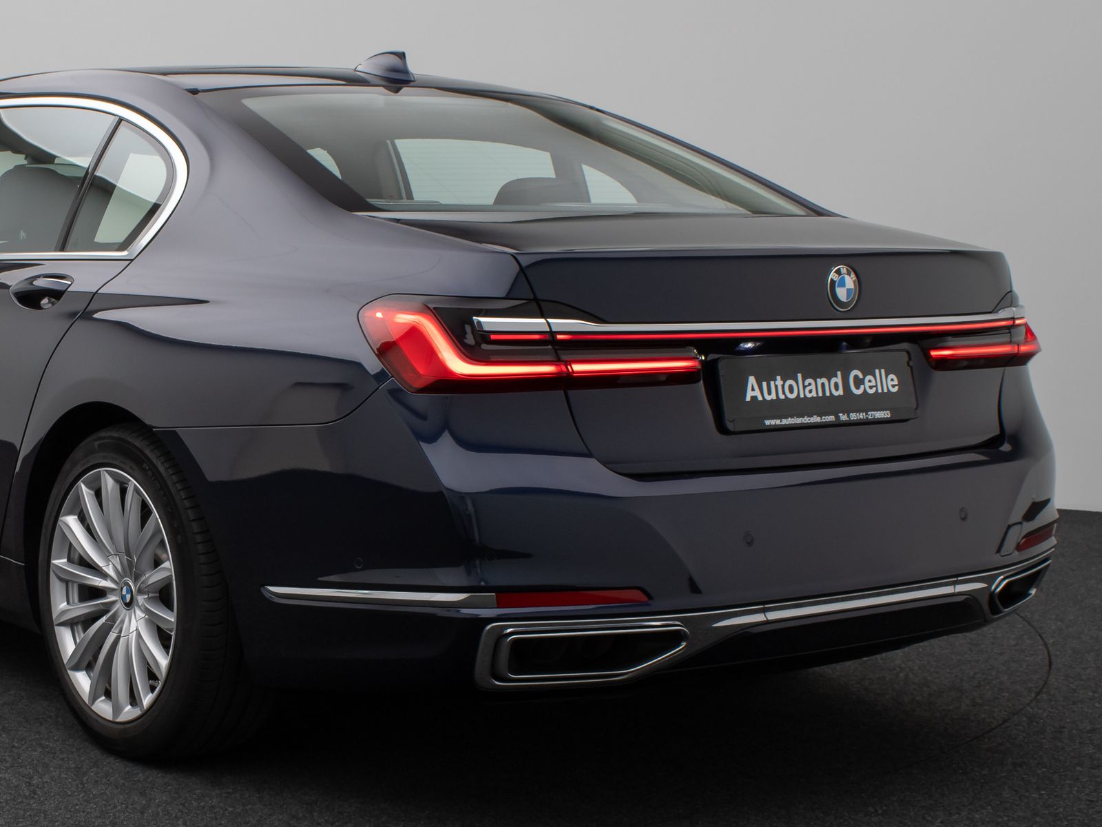 Fahrzeugabbildung BMW 750Li xD 360°Panorama Laser HUD H/K Massage ACC