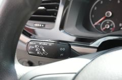 Fahrzeugabbildung Volkswagen Polo VI Comfortline DSG Klima Tempomat PDC TOP!